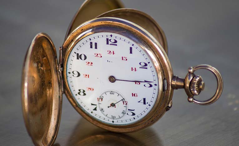 Histoire de la montre à gousset : tout savoir sur ces bijoux d’horlogerie